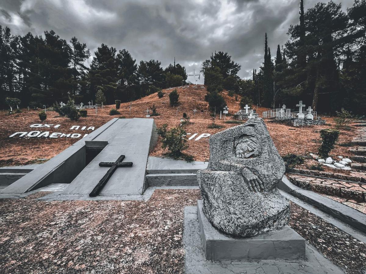 Ξενώνας Βυσωκά Kalavryta Buitenkant foto